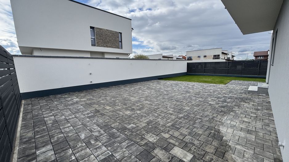 Casa cocheta 4 camere in Selimbar Triajului - Poză 30