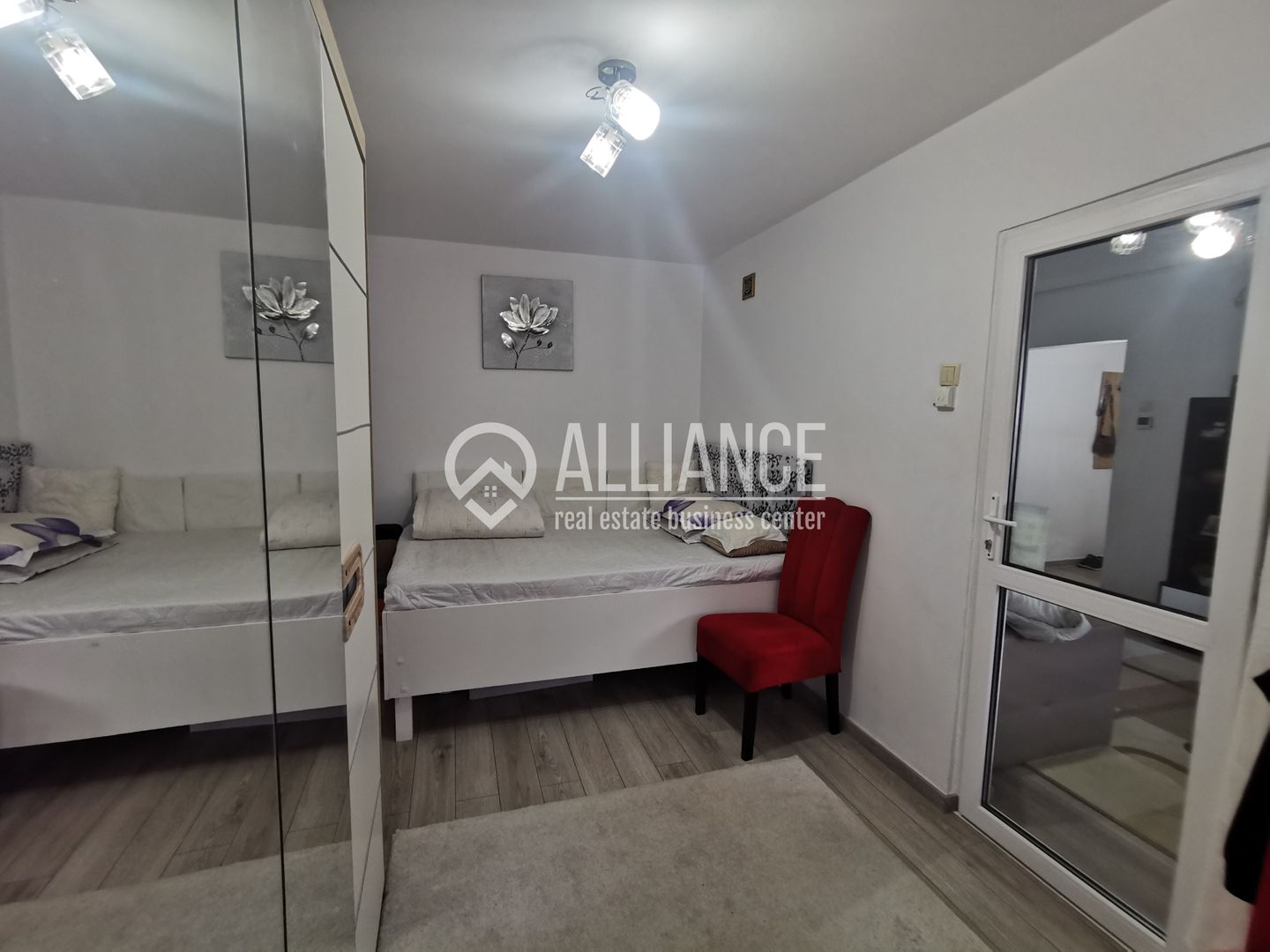 I. C BRĂTIANU Sc 8 apartament 2 camere mobilat - Poză 4
