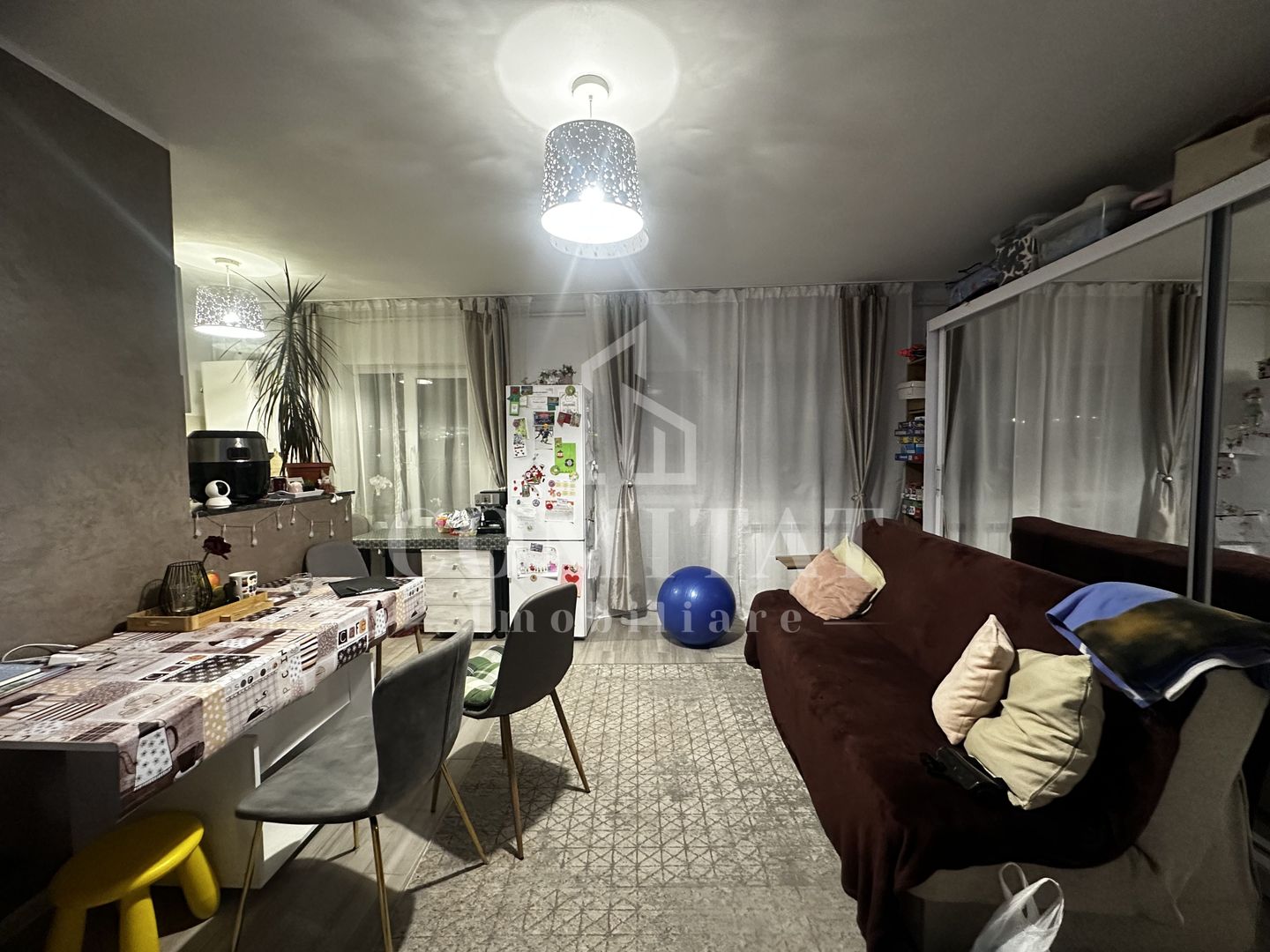 Apartament 2 camere | Loc de parcare | Zona Str Stejarului - Poză 3