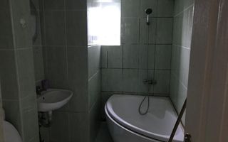 🏡Apartament cu 2 camere de inchiriat - Bulevardul Decebal - 1200 LEI - Poză 6