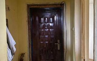 Apartament 2 camere, etaj, 4/4, Micro 13B - Poză 1