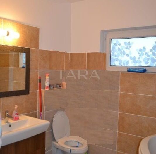 Apartament cu 3 camere de vânzare în zona Campului - Poză 5