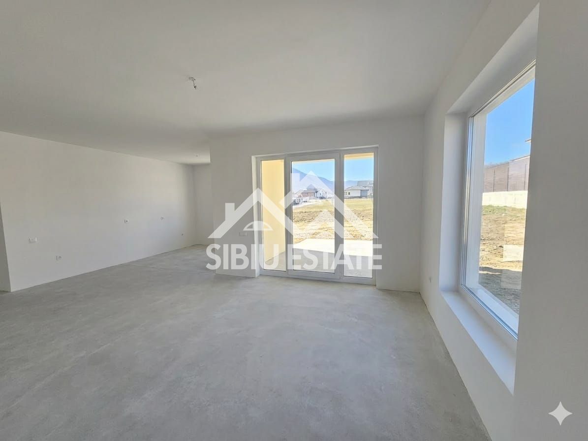 Casa noua 4 camere, 2 bai, pe un singur nivel - Poză 2