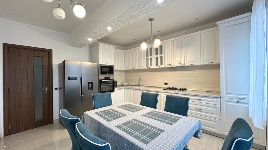 Vând apartament 3 camere 3 minute de Coresi complex ISARAN - Poză 28