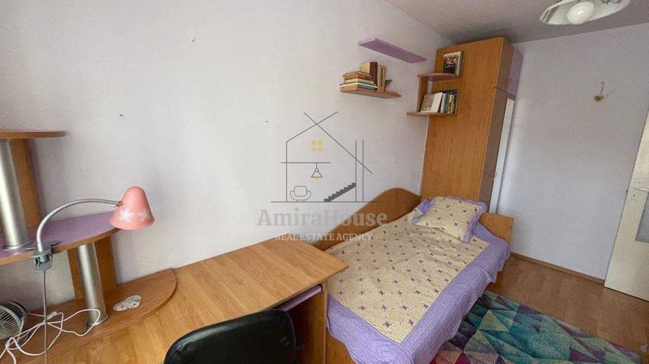 Apartament 3 camere etaj 1 zona strazii Bucegi - Poză 4