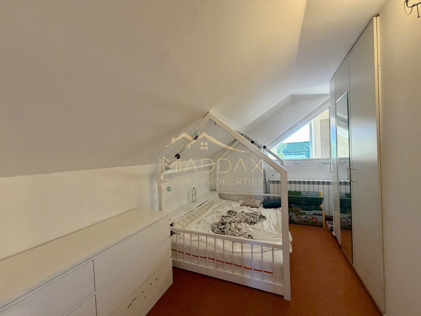 Vila cu 6 camere *485 mpc // *1.670mp teren* // 8 locuri parcare // Sisești - Poză 54