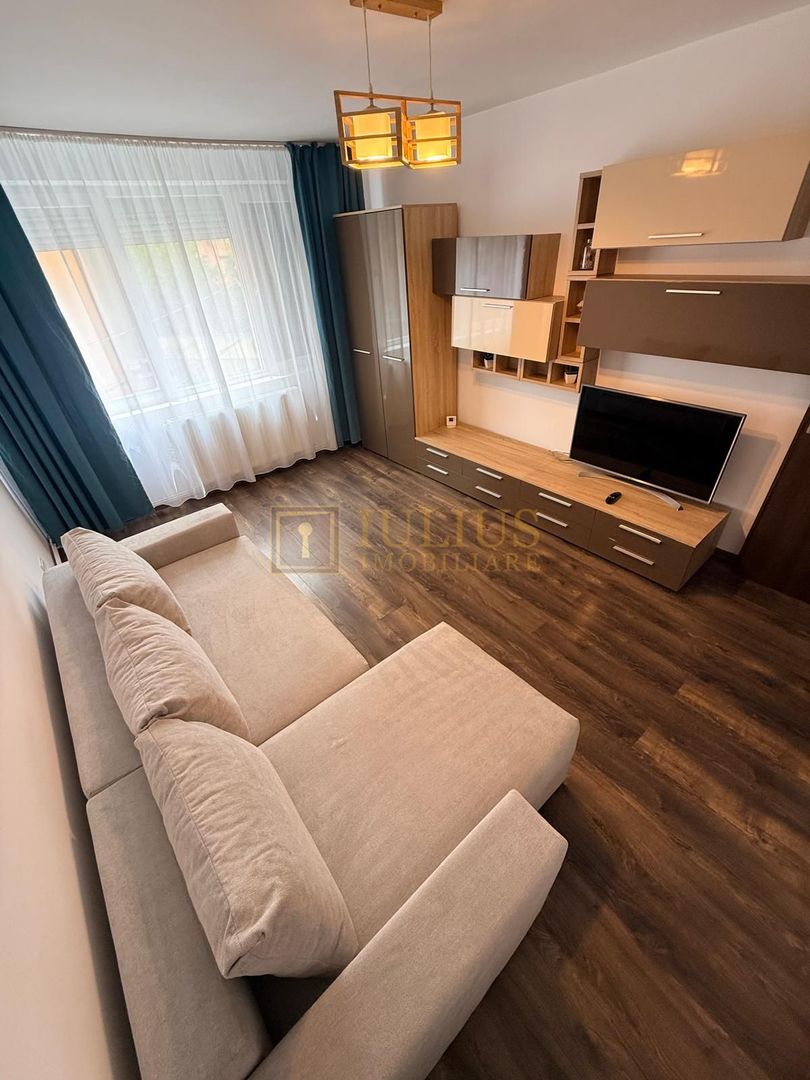 2 camere| Olimpia| apartament superb| balcon inchis| lift| centrala| - Poză 1