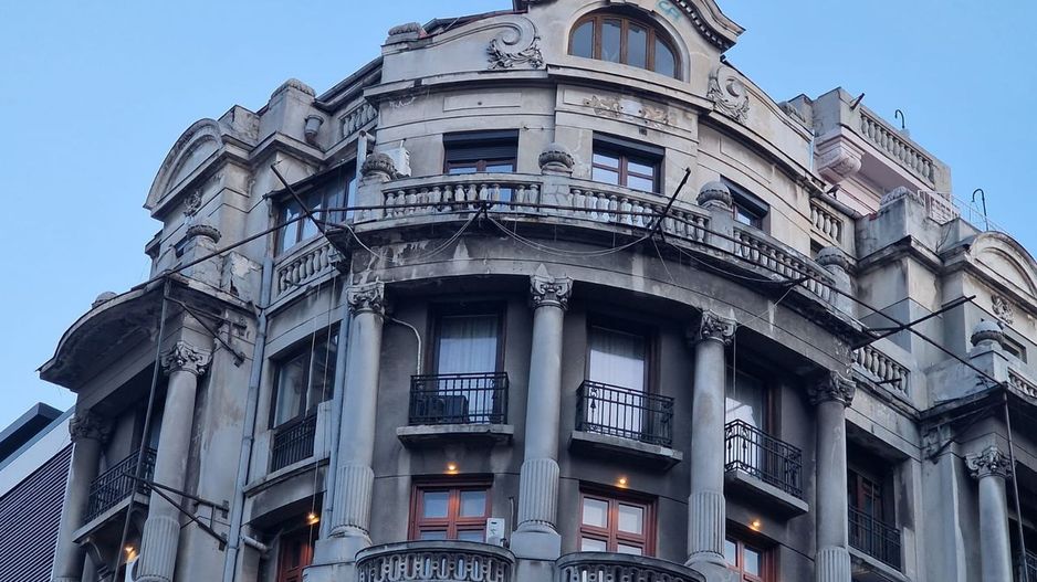 Apartament 2 camere Calea Victoriei, 60 mp, centrală proprie, 5 balcoane - Poză 14