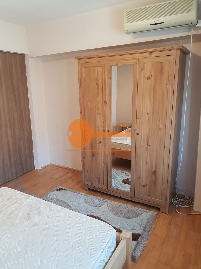 Vanzare apartament 2 camere ( bloc 1980- 8 minute metrou ) - Poză 1