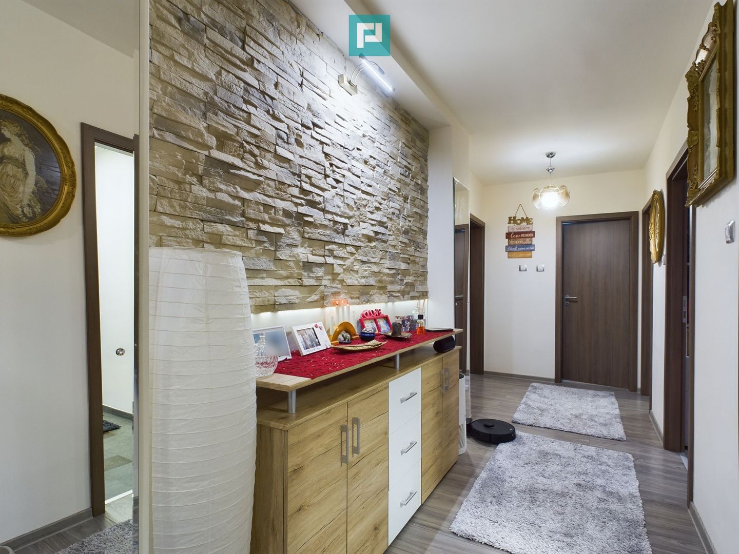 Apartament cu 5 camere in zona UMT 105mp - Poză 23