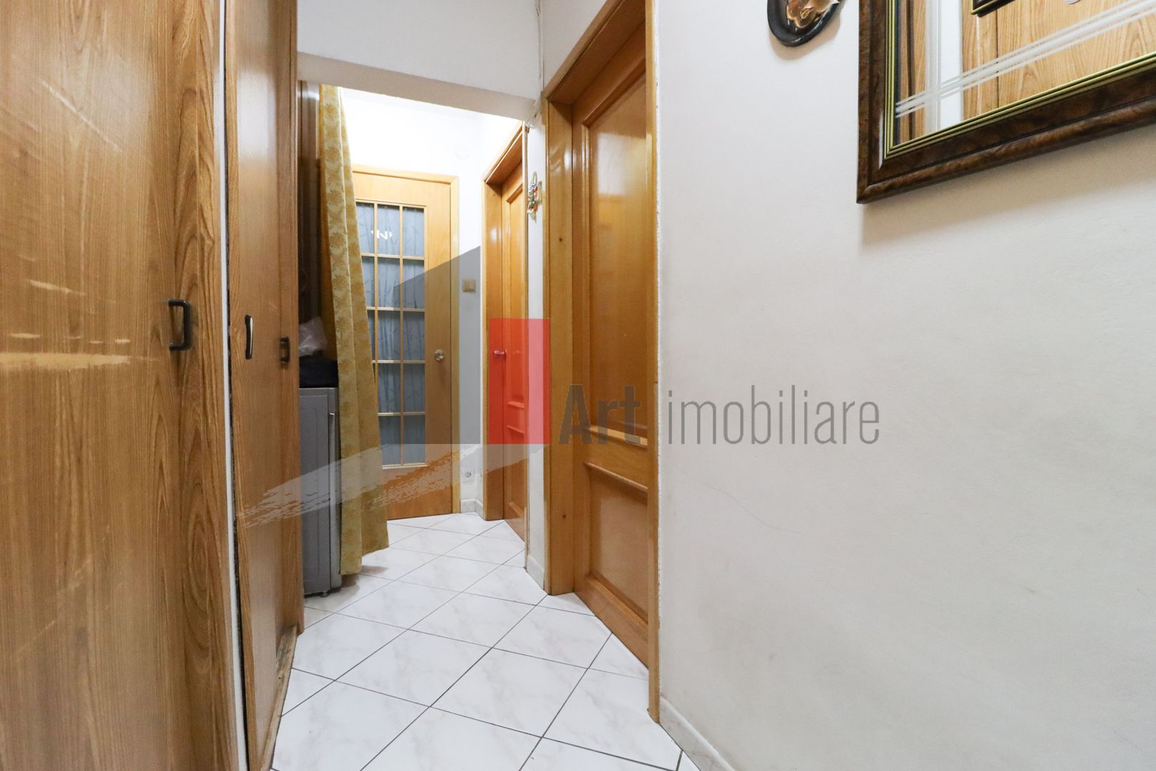 Apartamentul "SUPERMETO", BLOC STRADAL, REABILITAT - Poză 13