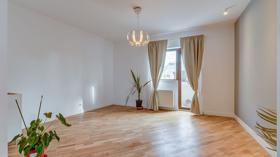 COMISION 0% - Apartament 4 camere renovat modern, in vila complet reamenajata - Poză 1
