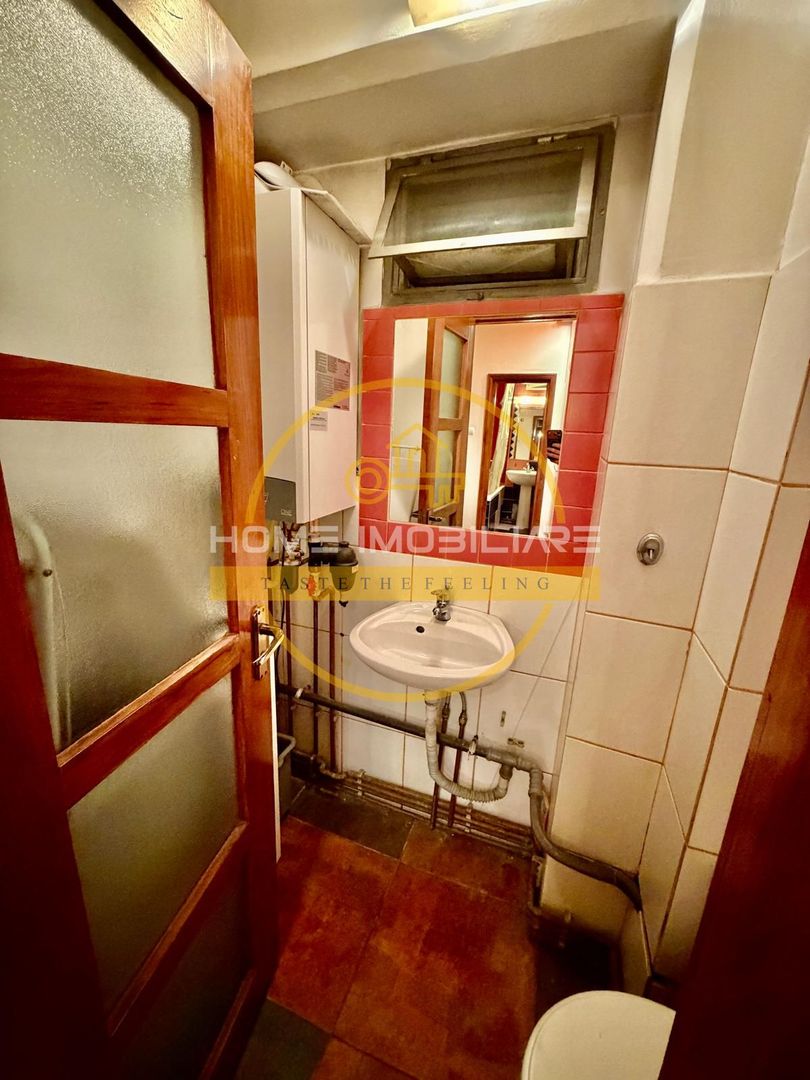 Nicolina-Belvedere Apartament 3 Camere Decomandat Bloc Cadre 1988 - Poză 9