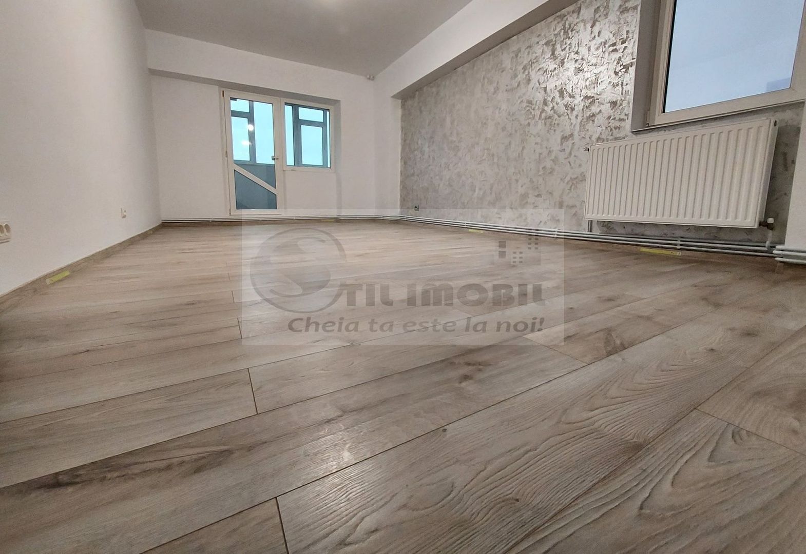 Apartament 3 Camere Păcurari, Et.2, complet renovat, 156000 euro - Poză 1