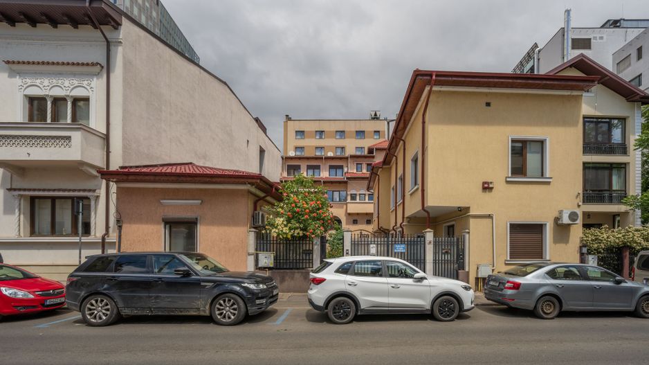 3 IMOBILE - LOT 676 MP - RECONSOLIDATE - ROMANA VICTORIEI - DOROBANTI - Poză 3