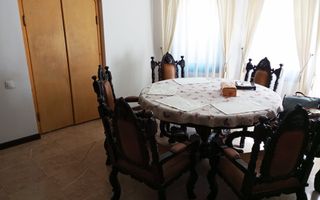 🏡 Proprietate exclusivistă cu 2 case, piscină și sală de fitness - Poză 11