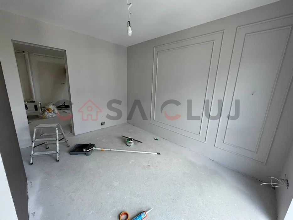 Aprtament 3 camere - view spre Baza Sportiva - Poză 6