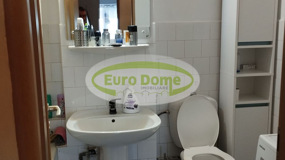 Apartament decomandat centrul Civic - Poză 6