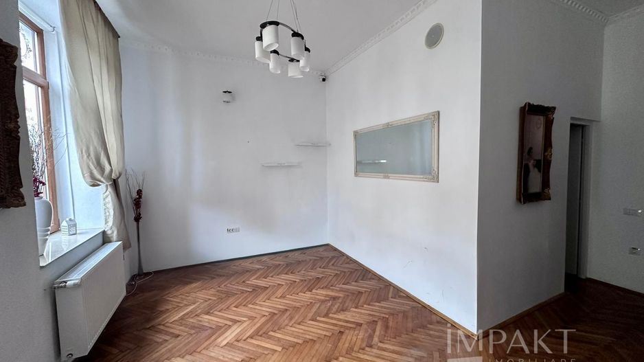 Spațiu comercial ultracentral, vad excelent, 7 încăperi - Poză 9