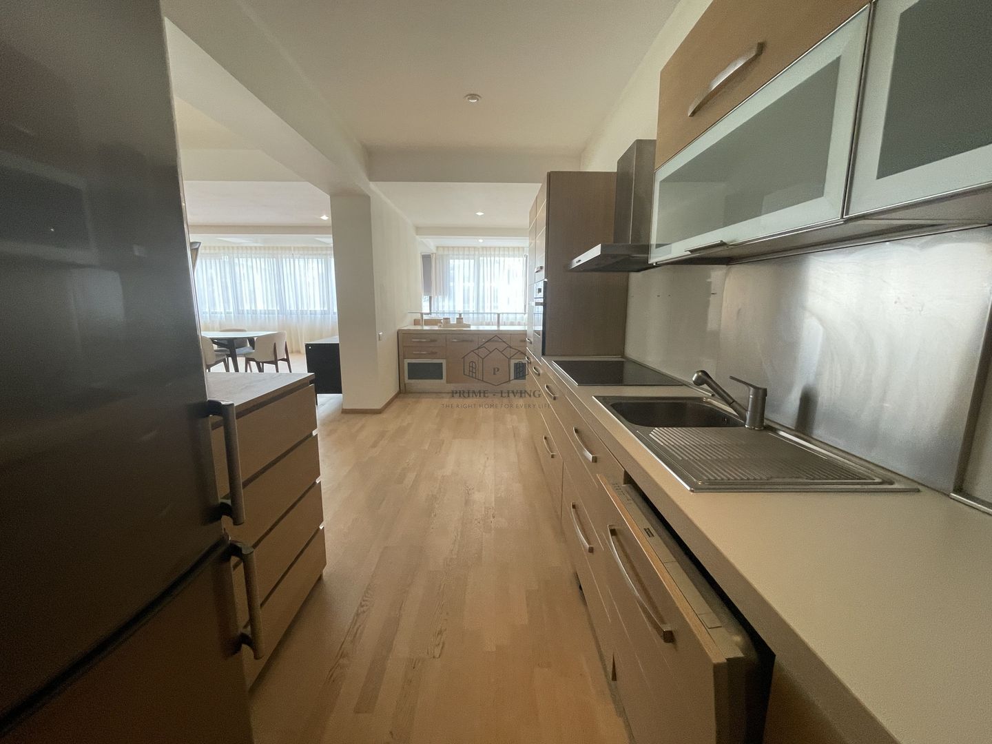 APARTAMENT SUPERB CU 3 DORMITOARE LA INCHIRIERE LANGA PARC HERASTRAU - Poză 8