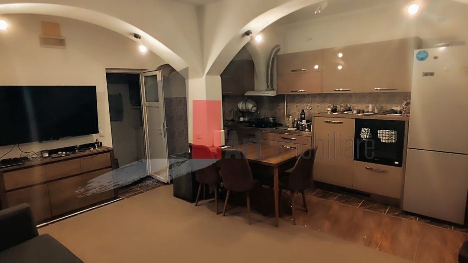 Casa "YENI" , constructie 2002, finisata complet - Poză 4