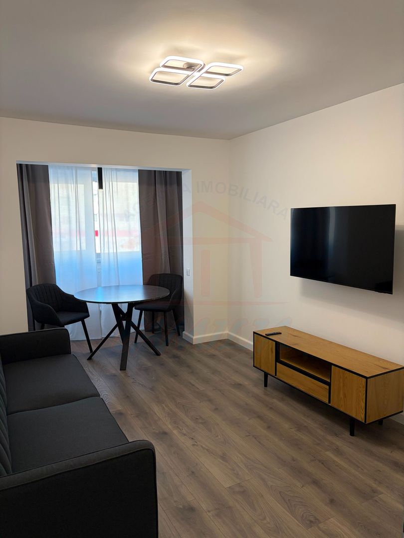 🏛️De închiriat 2 camere, Ireg, 500 euro/luna - Poză 1