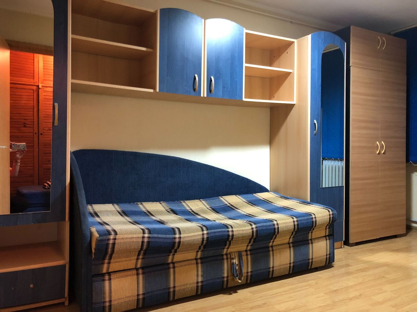 Garsoniera renovata Crinul de Padure Parc Drumul Taberei - Poză 1