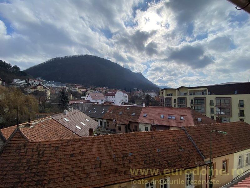 Vanzare Apartament in casa 4 Patria - Poză 1