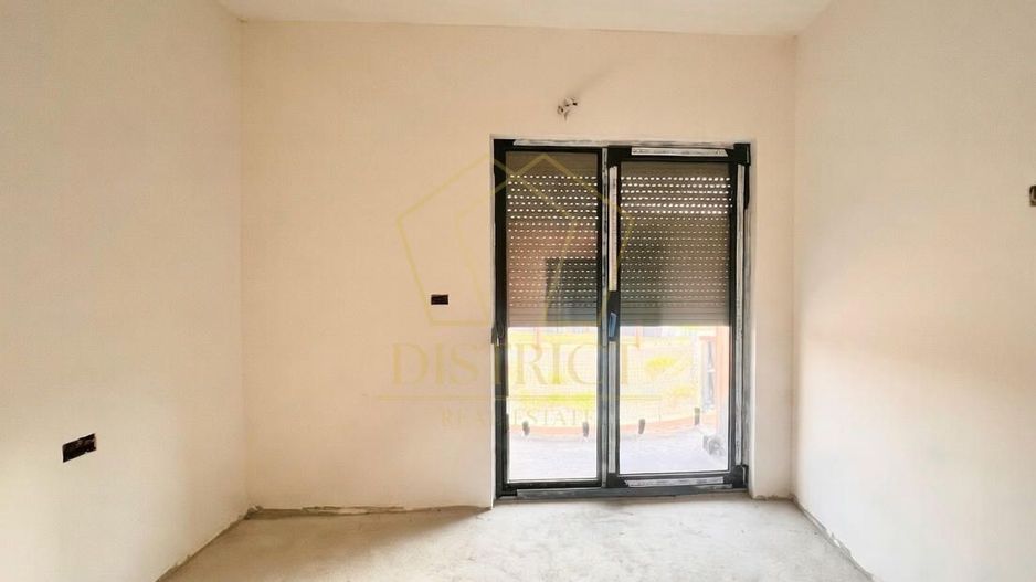 Duplex modern cu 5 camere si carport  I Mosnita Noua I - Poză 10