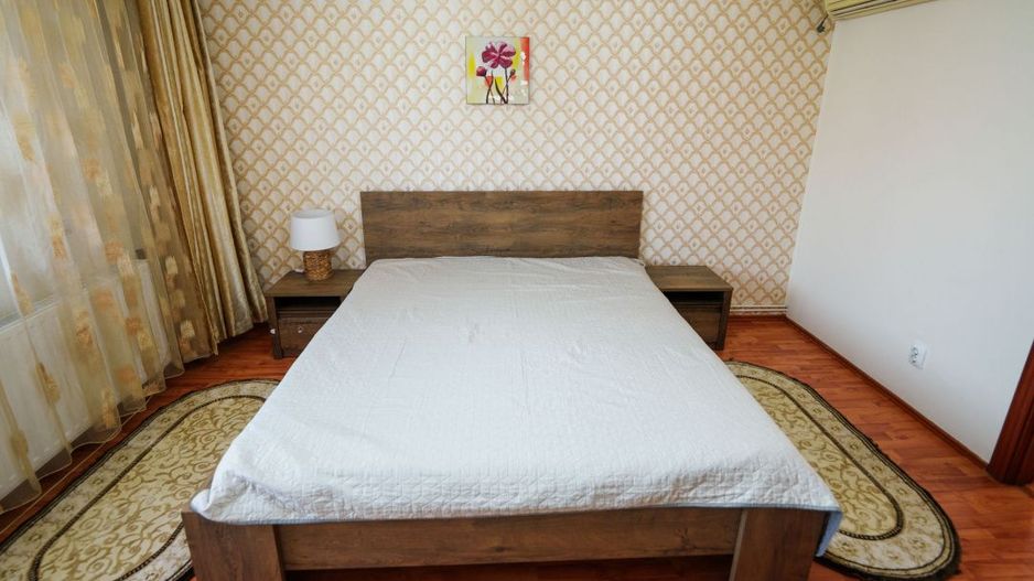 Oaza de liniste in Bariera Valcii – casa P+1 cu terasa, curte si acces securizat - Poză 23