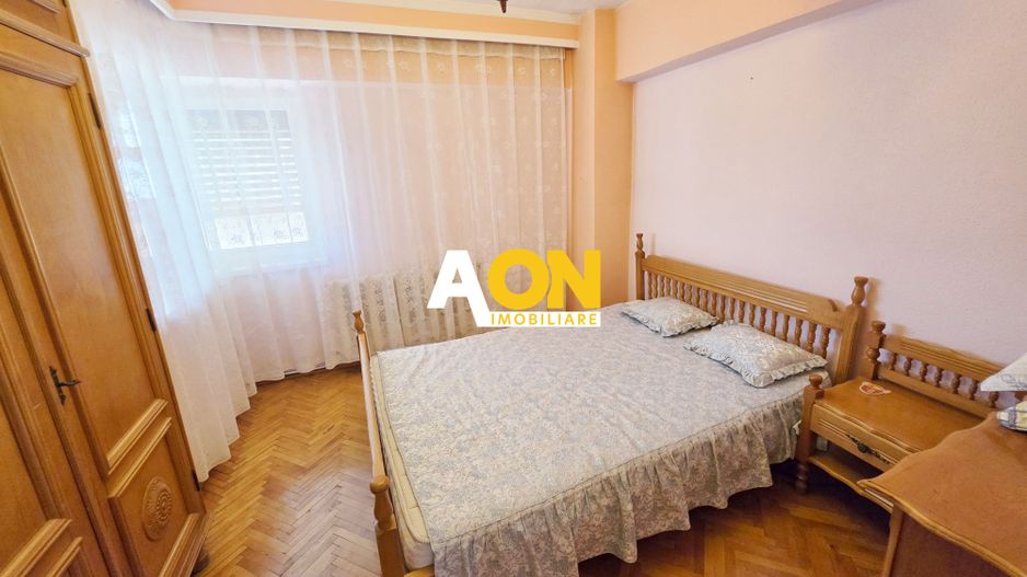 Apartament 3 camere, ultracentral, etaj intermediar - Poză 7