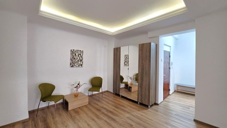 Piata Romana, 4 camere 138 MP total, Etaj 2/9, renovat - utilat, liber - Poză 23