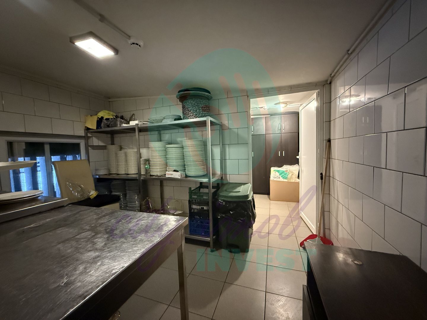 Spatiu comercial pentru mai multe domenii de activitate - Poză 13