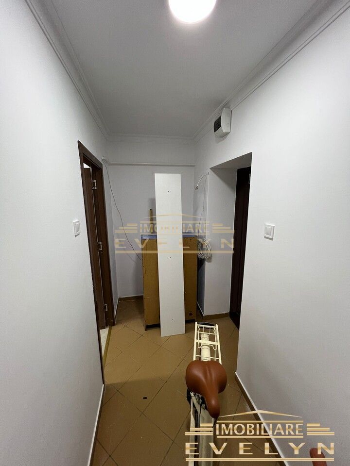De Inchiriat spatiu comercial, zona Calea Nationala ( Scoala Nr. 11 ), pret 400 euro negociabil - Poză 4