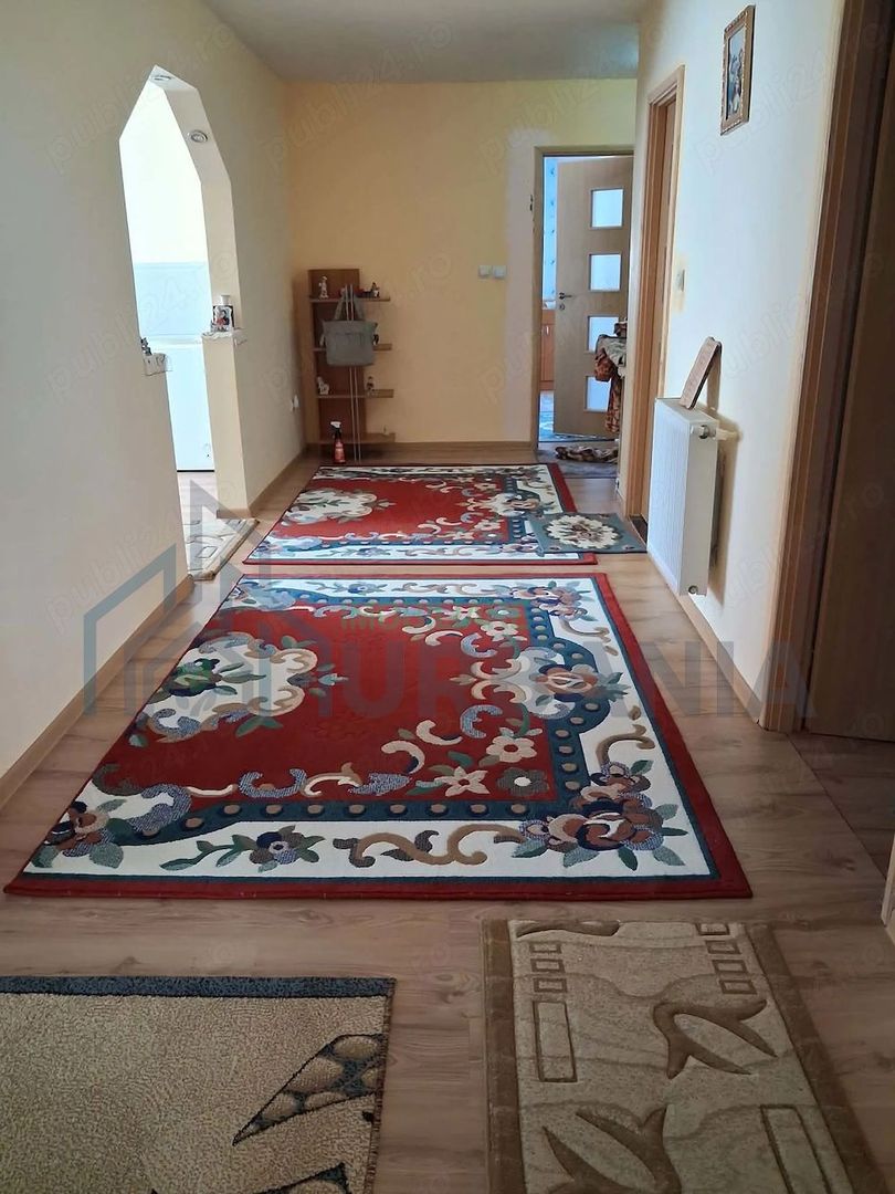 Casă 200 mp cu teren 2000 mp în zonă liniștită, Topile/Valea Seacă - Poză 5