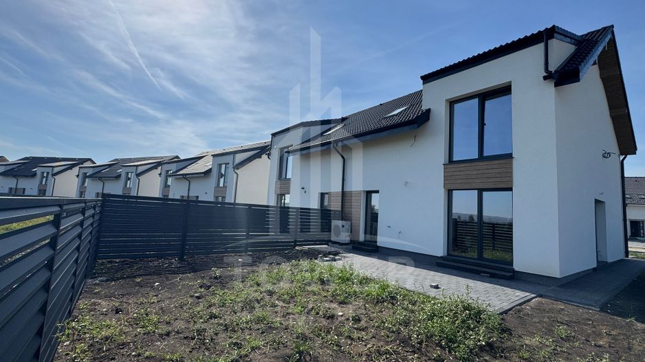 Casă Tip Duplex INDEPENDENTĂ ENERGETIC - Cartier NOU - Poză 9