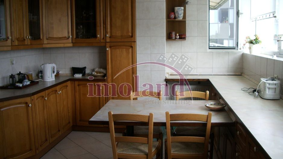 Vanzare - Apartament 3 camere & 3 terase & garaj & boxa -Aviatorilor-Televiziune - Poză 4