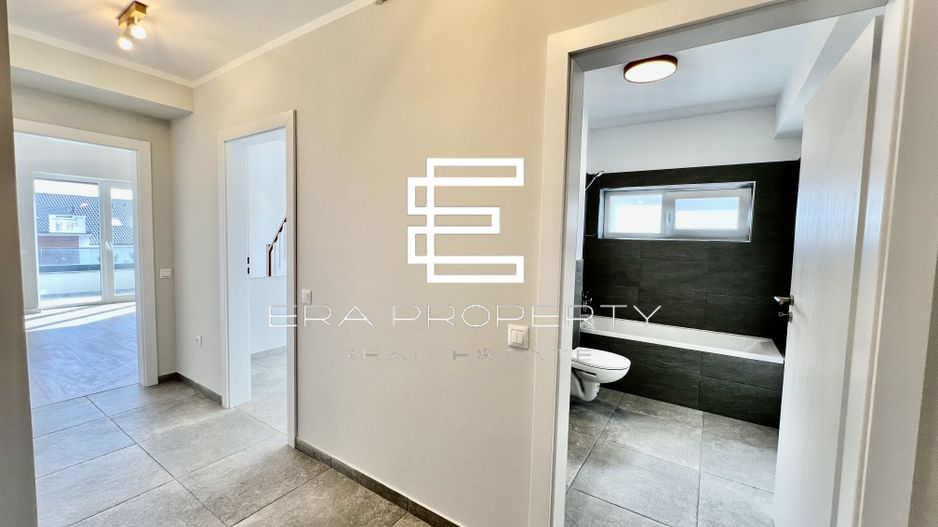 Penthouse 4 camere, 103 mp -intabulat - zona Aeroport Sibiu - Poză 4