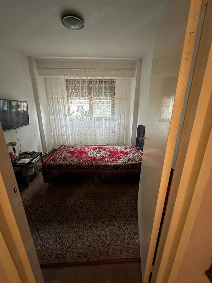 Ag BRASADAS vinde apt 3 camere Micro 16 etj.1 decomandat - Poză 6
