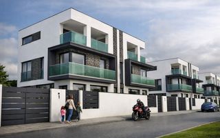 Casă modernă cu cu 4 camere si gradina, în Selimbar - Poză 1