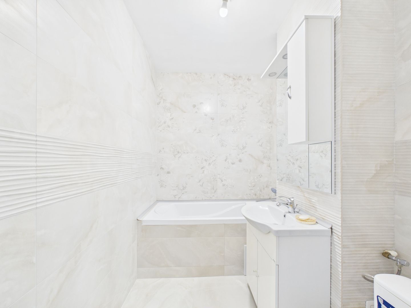 Apartament 3 camere decomandat, complet renovat - Metrou Lujerului - Poză 10