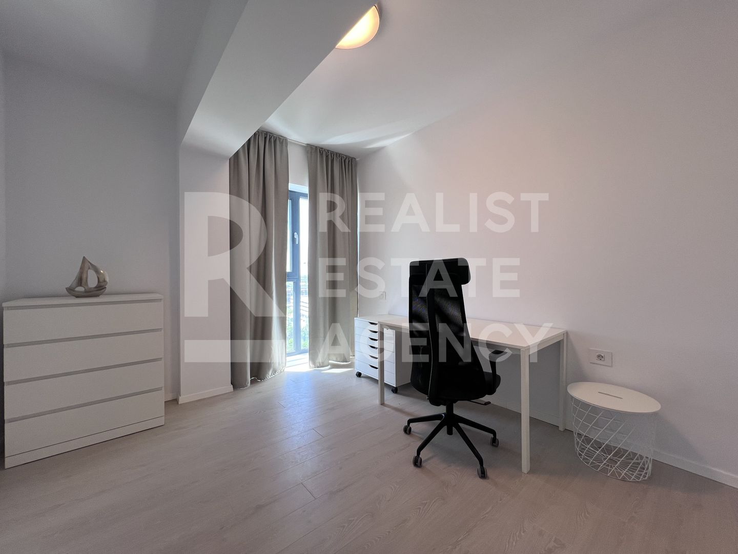 Apartament 4 camere de închiriat, București Noi, la prima chirie! - Poză 11