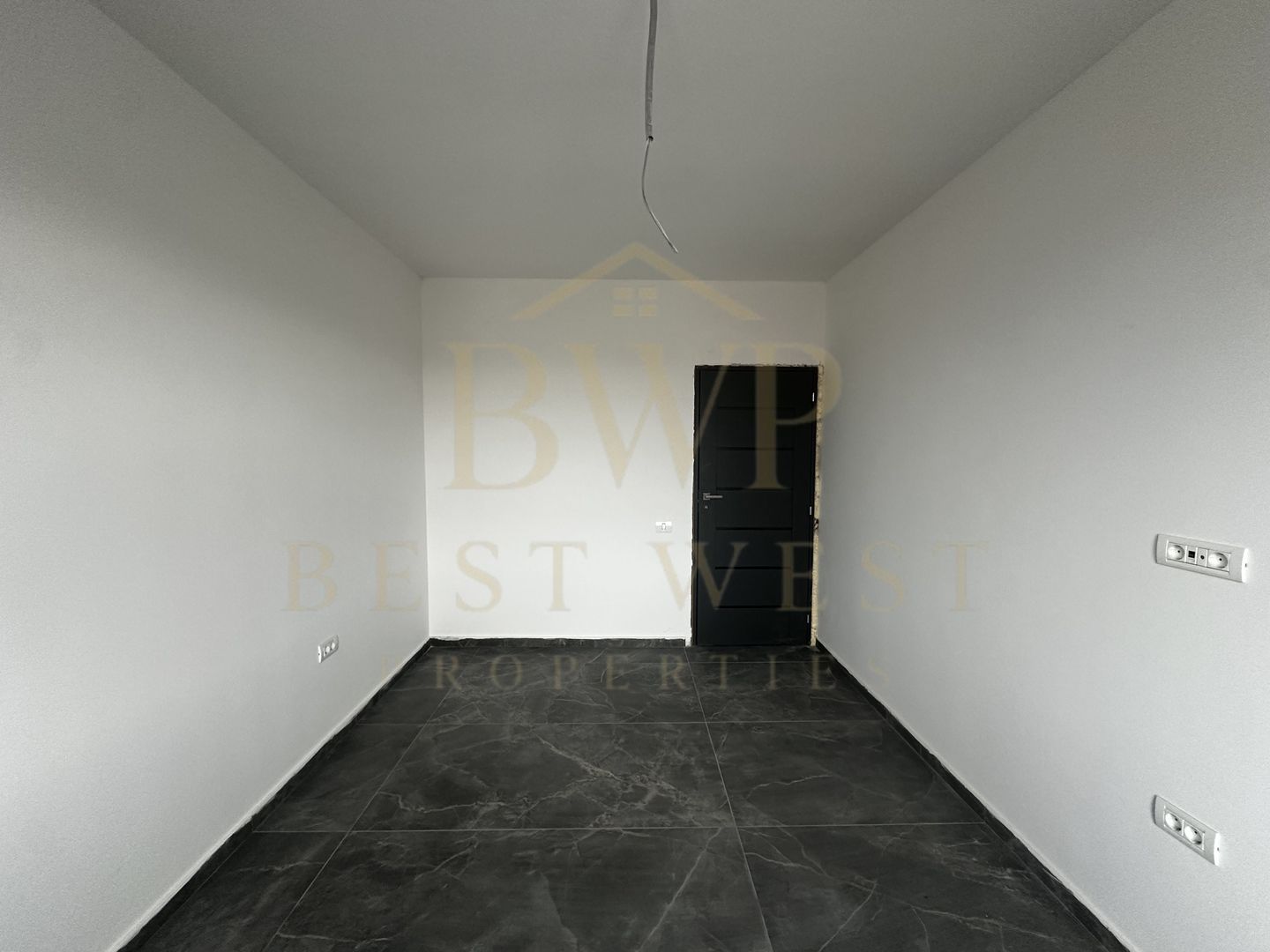 Apartament cu 2 camere, Giroc, drum asfaltat - Poză 4