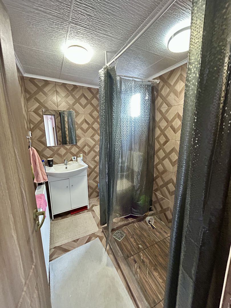 Azil 14 camere și 8000mp teren localitatea Sacădat - Poză 10