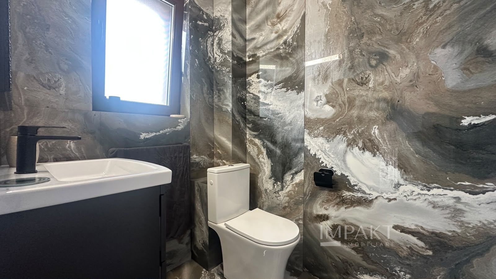 Vila cu piscina spre inchiriere in cartierul Gruia! - Poză 6