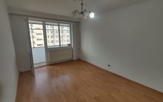 Vânzare apartament decomandat 3 camere cu centrală - Str. Baciului - Poză 4