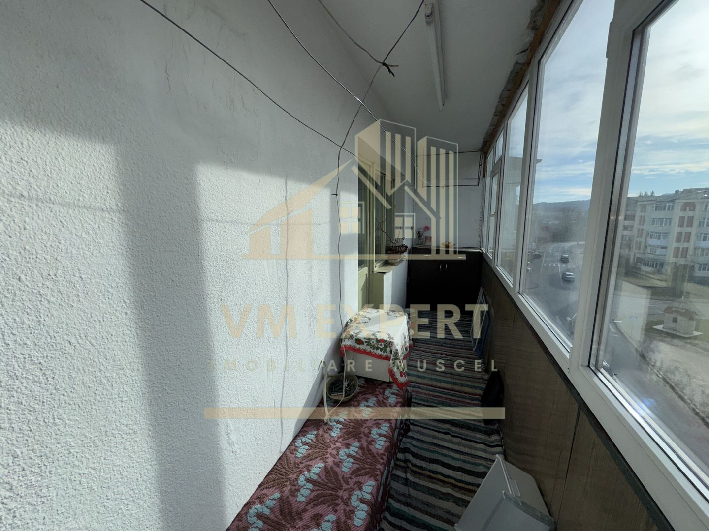 APARTAMENT 3 CAMERE CAMPULUNG, ETAJ 4, GRUI - Poză 6