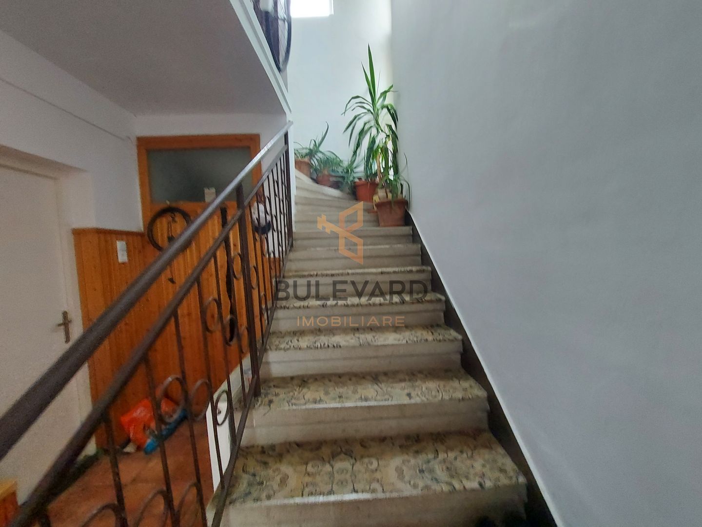 Casa in Gruia cu un view deosebit + teren de 1000mp! - Poză 8