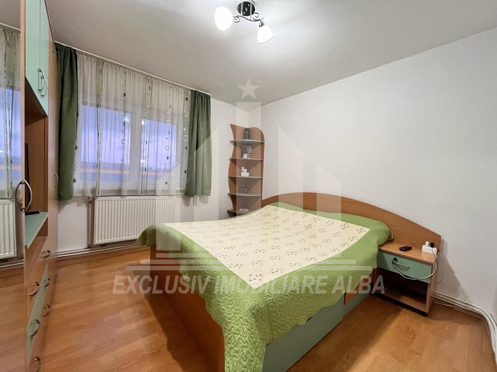 Apartament cu 2 camere decomandate, Industriala - Poză 3