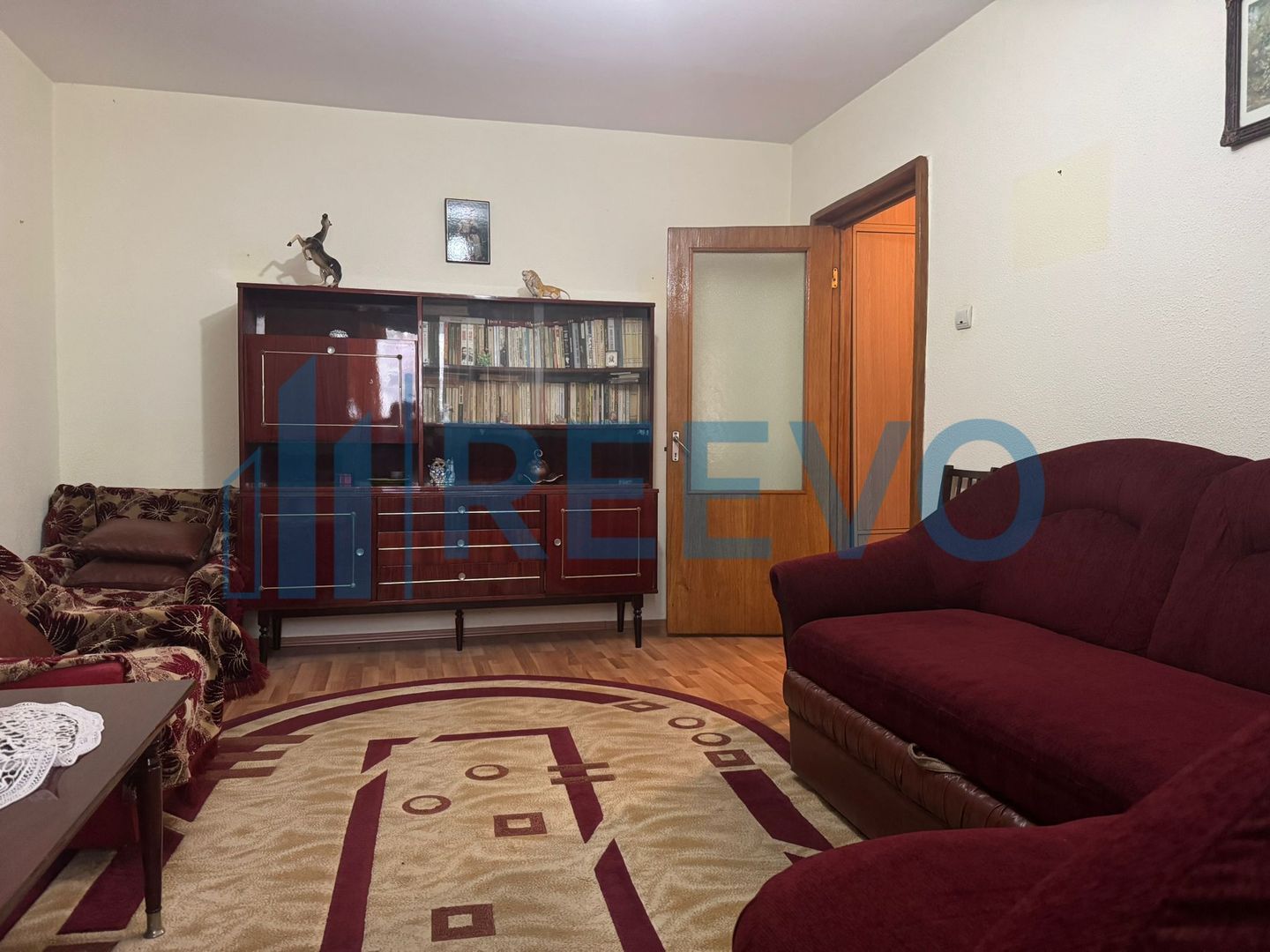 Apartament 2 camere, 50 mp, semidecomandat , zona Ura pe strada Bicaz! - Poză 1